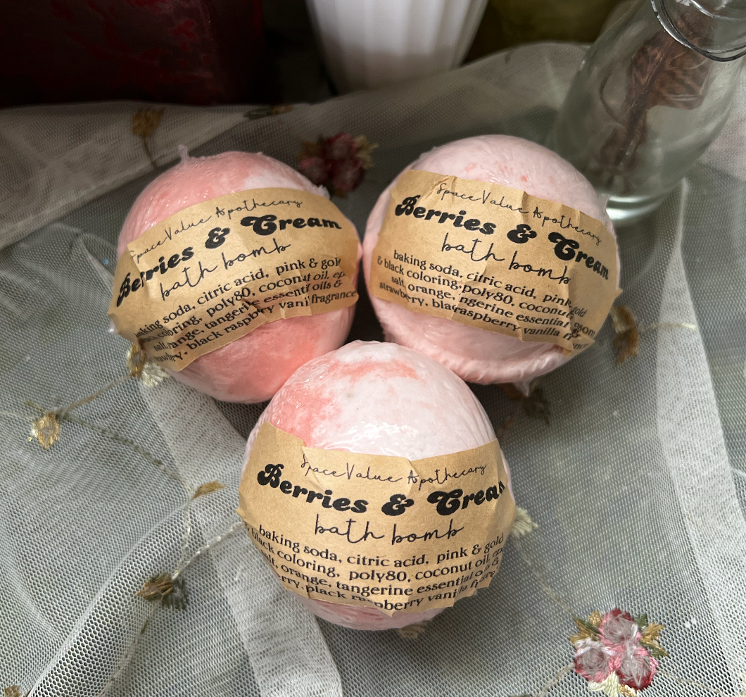 Berries & Cream Bath Bomb