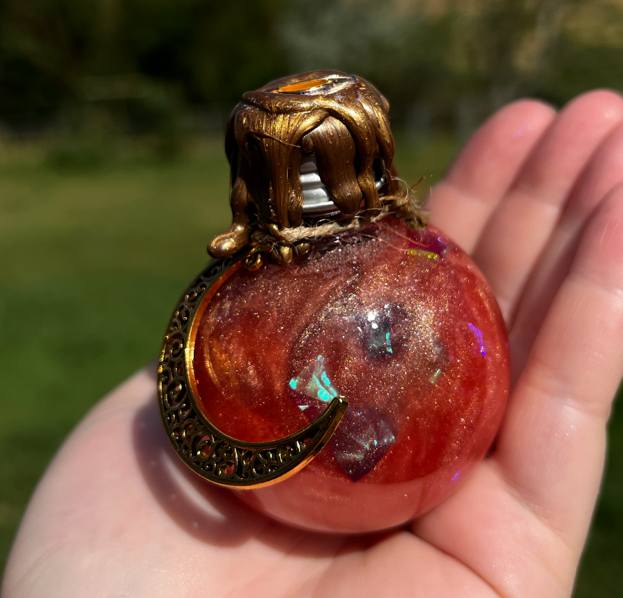 Aphrodite's Moon Shimmery Potion