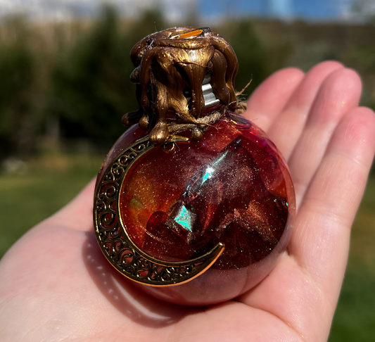 Aphrodite's Moon Shimmery Potion